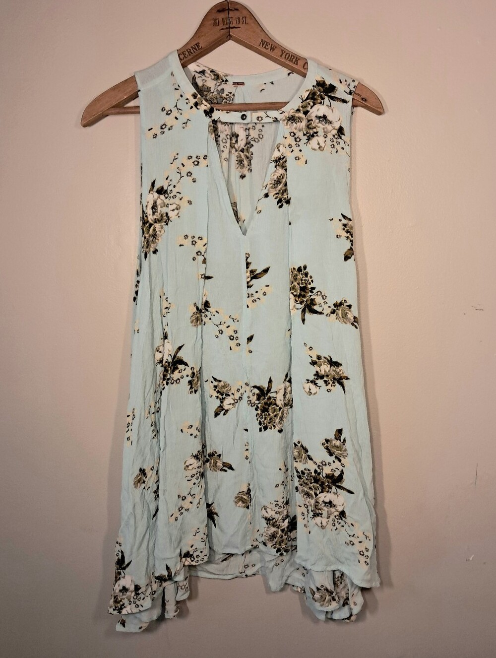 Free People Snap Out Of It Floral Sleeveless V-Neck Tunic